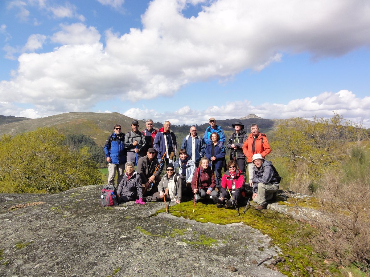 Pelas Terras da Nóbrega ao Fojo da Laje
