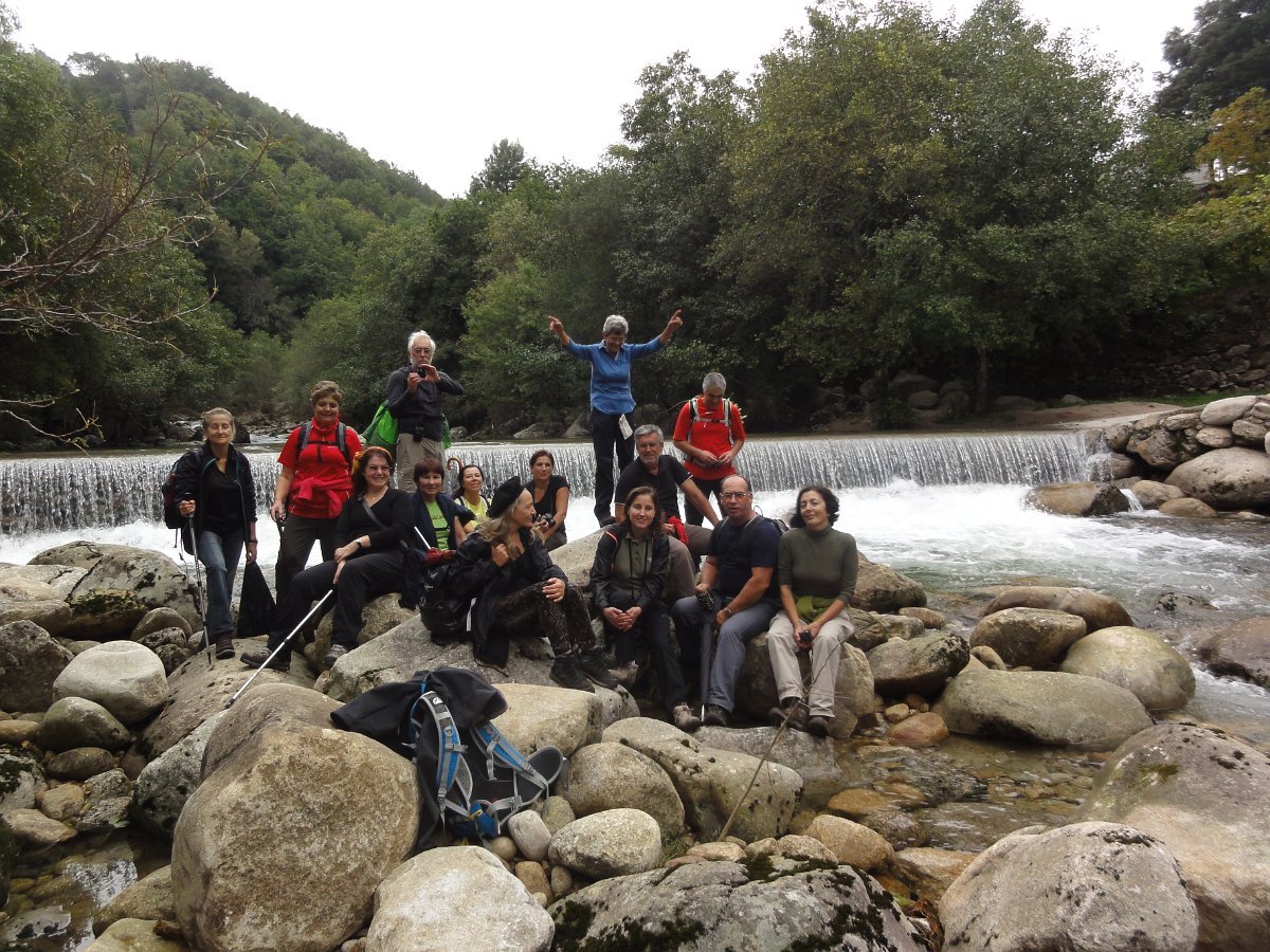 Pelas Margens do rio Vez II