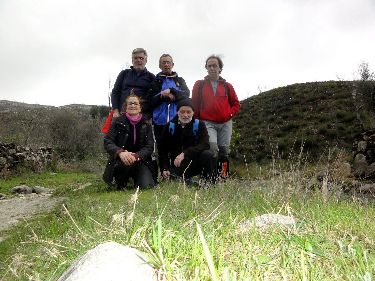 Pelo vale da ribeira da Silvareira