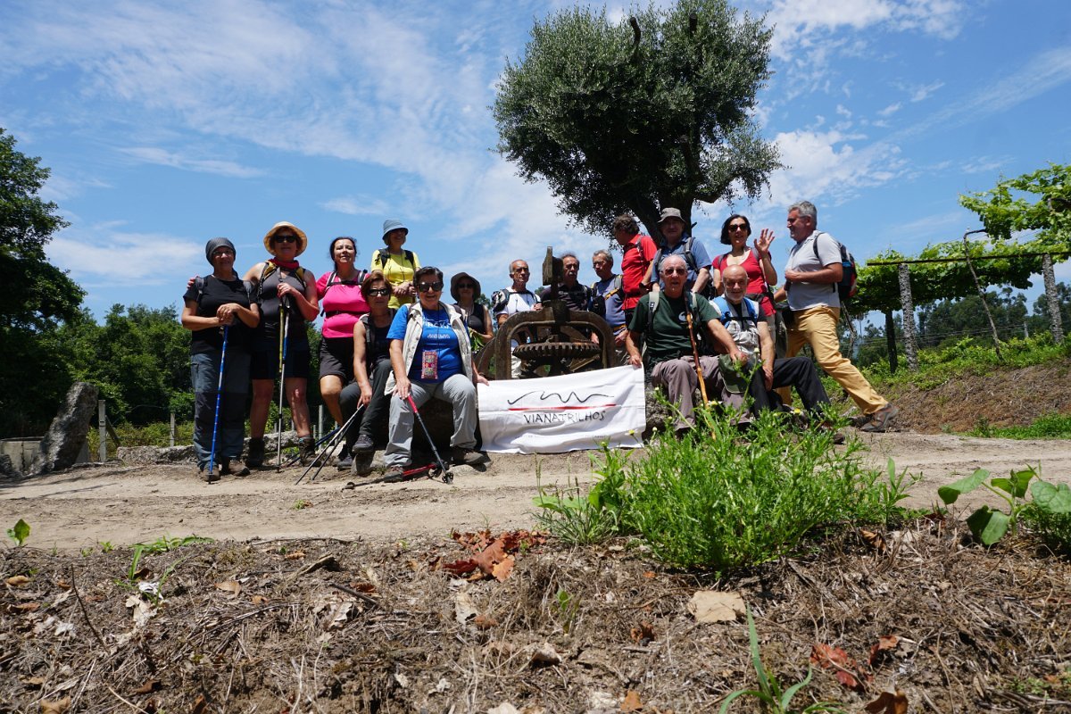da igreja velha de Mondim à Sra da Aparecida