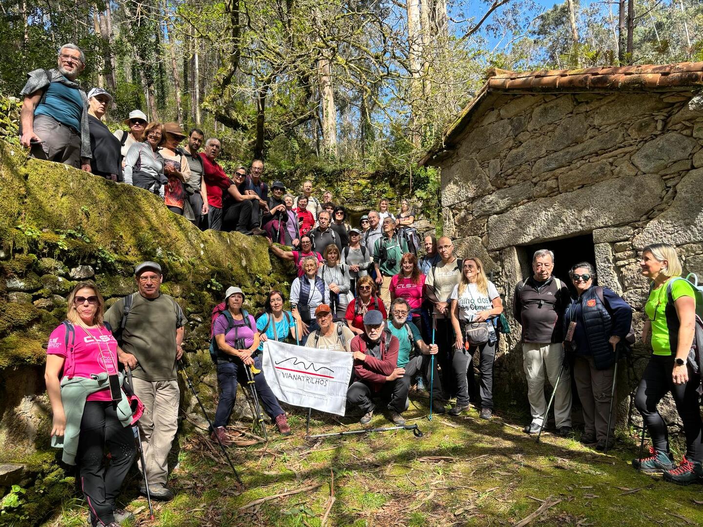 Trilho na Cascata do Ézaro
